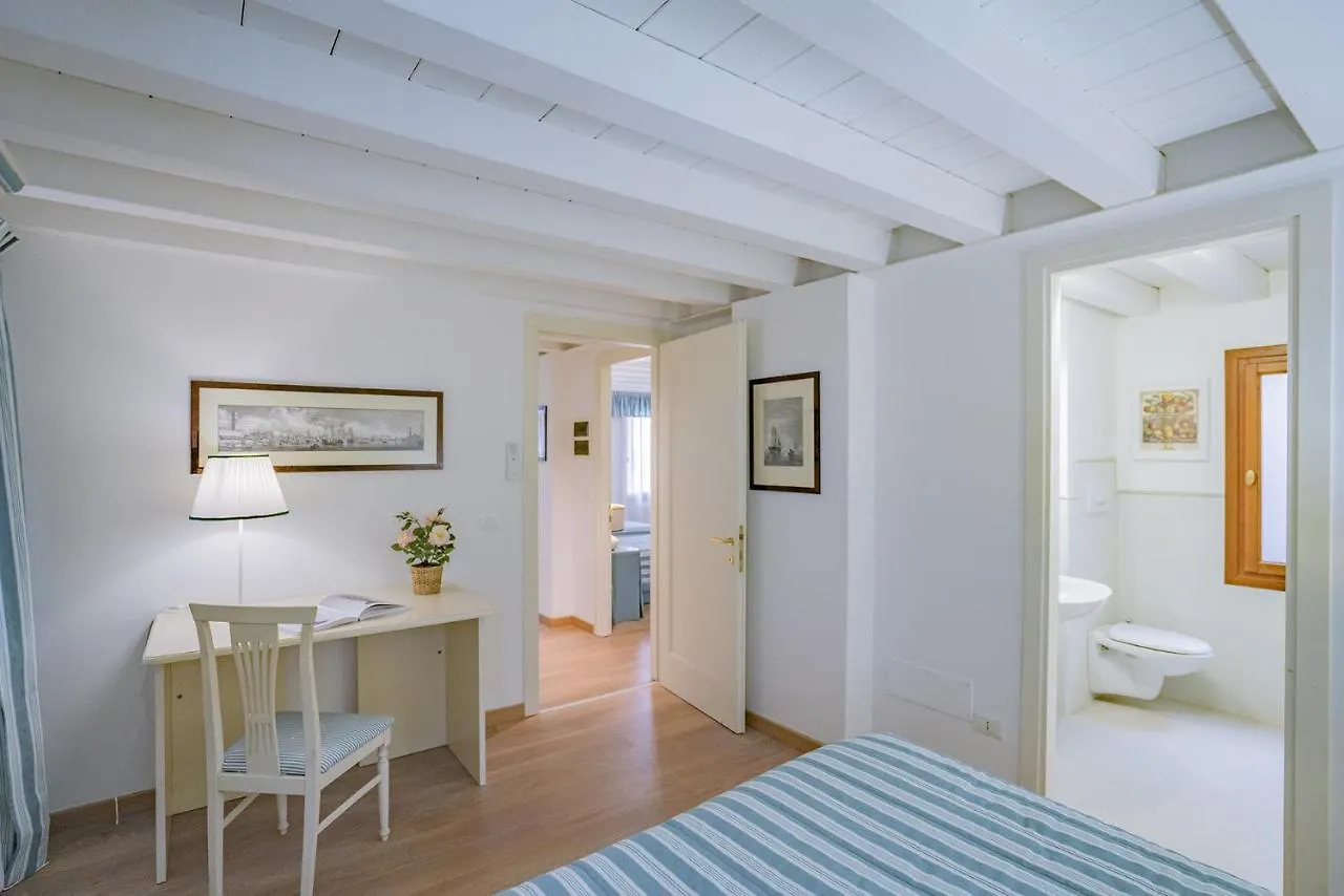 Ca' Dei Musicanti 2 Charming Apt In Cannaregio Venice